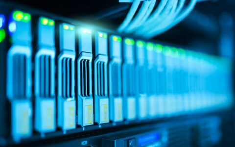 飞牛 NAS 远程访问教程：Cloudflare DDNS、端口映射与安全配置